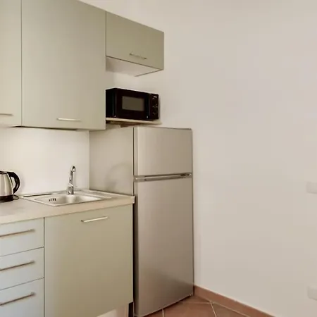 Apartment San Lorenzo Cozy In Rome